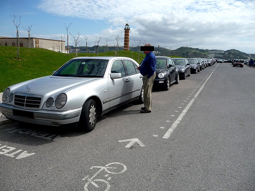 Ciclovia ou estacionamento?