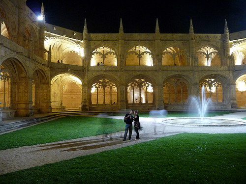 Jerónimos à noite Jerónimos à noite